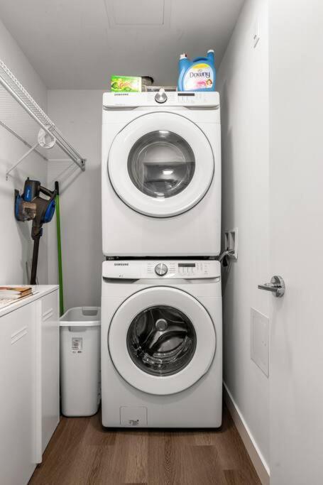 Apartmán Chic 1Br Kensington Unit W/Parking YYC Exteriér fotografie